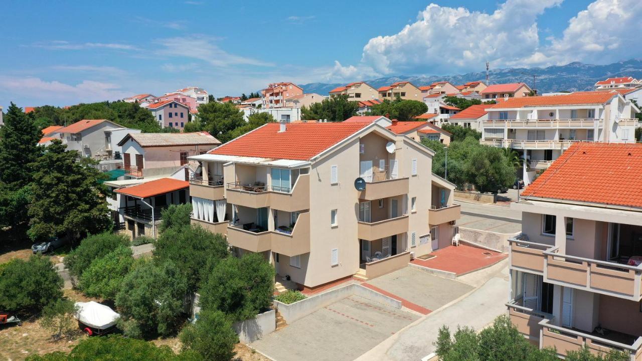 Apartments Tomy Novaglia Esterno foto